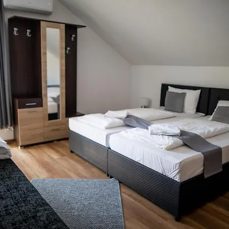 Bed & Breakfast Blaha Panzio *